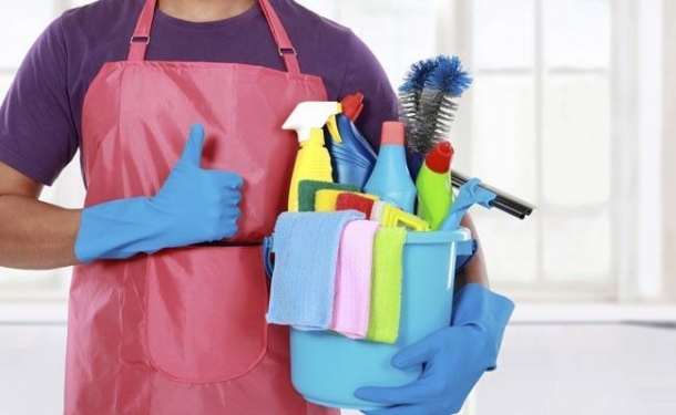 Homens trabalho doméstico