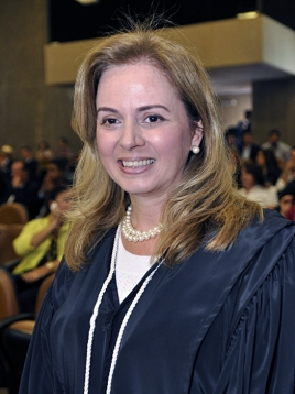 Adriana Sant'Anna