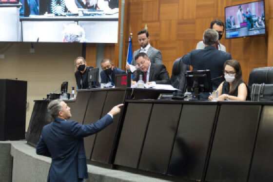 DEPUTADOS