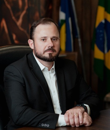 LUCAS-COSTA-BEBER.jpg