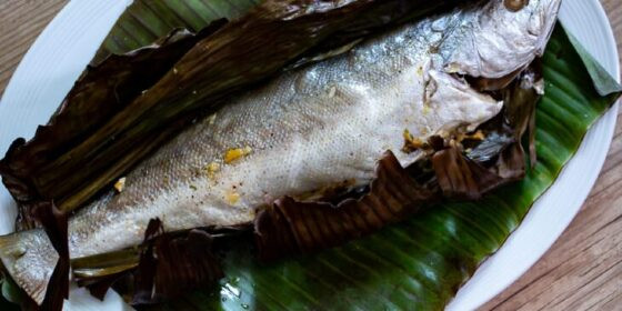 peixe-na-folha-de-bananeira-730x365.jpg