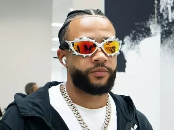 memphis-depay-com-oculos-da-marca-sul-coreana-gentle-monster-1733323609029_v2_450x337.jpg_Easy-Resize.com_.jpg