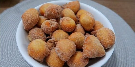 bolinho-de-chuva-tradicional-simples-com-agua-730x365.jpg