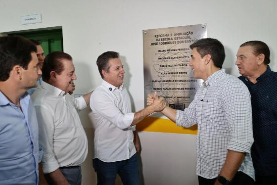Mauro Mendes escola distrito.jpeg