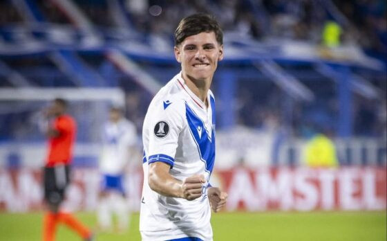 Alvaro-Montoro-Velez-Sarsfield-_01_Easy-Resize.com_.jpg
