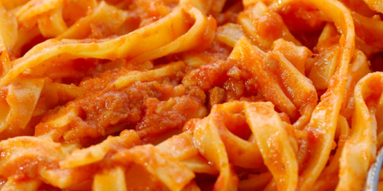 macarrao-a-bolonhesa-simples-730x365.png