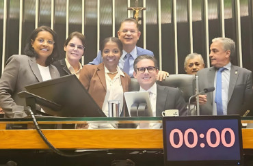 https://cdn.noticiamax.com.br/storage/webdisco/2025/07/09/370x278/22aa46380c07c00977cd4b0bb19d09d6.png