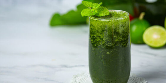 healthy-drink-vegetable-smoothie-1-730x365.jpg