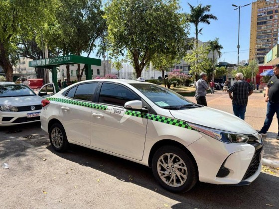 Carro Eduardo Taxista.jpg