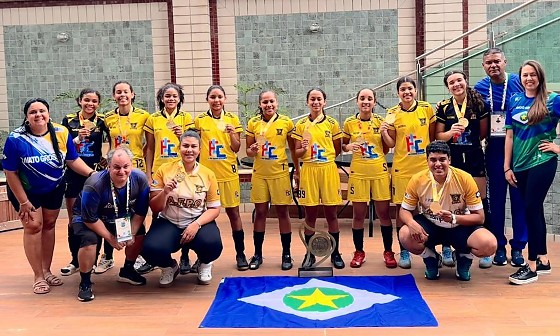 jebs 2025_campeã futsal fem.jpeg