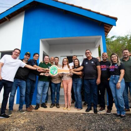 Max Russi participa da entrega de casas populares em São Pedro da Cipa
