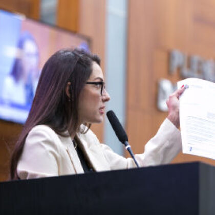 Audiência, requerida por Janaína vai debater PL que restringe licença sindical de servidores