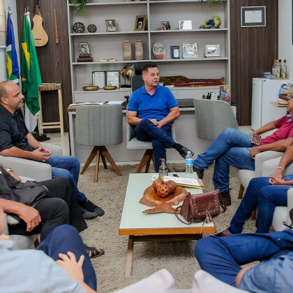 Botelho articula regularização fundiária e asfalto em Várzea Grande