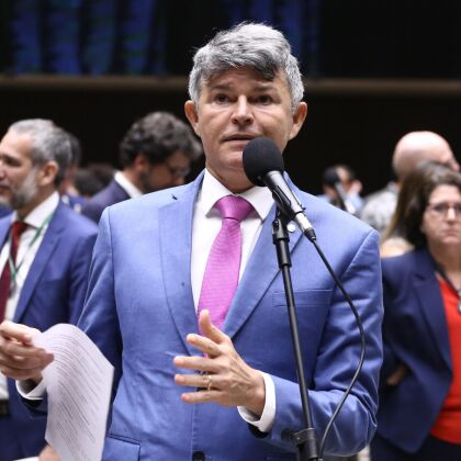 Medeiros cobra esclarecimentos sobre mortes ligadas ao Banco Master e rombo no INSS