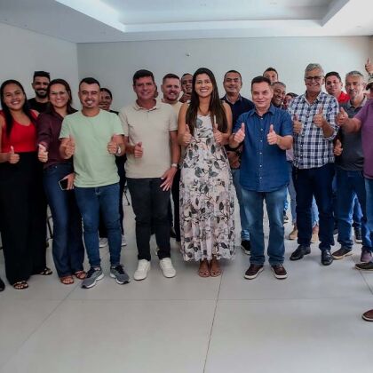 Botelho participa de reunião em Varginha e destaca regularização fundiária e defesa dos pescadores