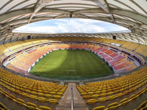 Interior_da_Arena_da_Amazonia-scaled_Easy-Resize.com_.jpg